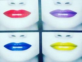 Besos Falsos… Besos Falsos…
